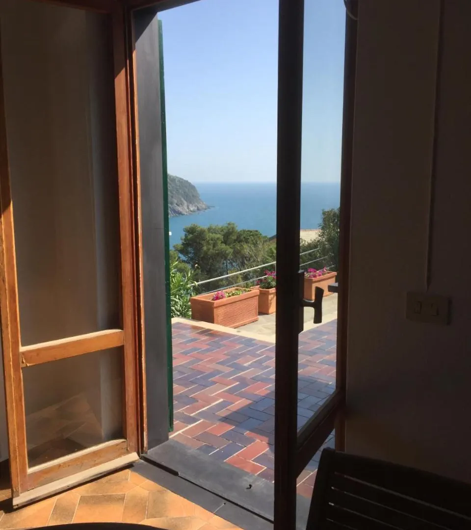Apartment Bella Vista Hotel Levanto Italy